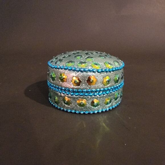 Mini Sequin Trinket Box 1" Silver Blue Small Boho Jewelry Holder - Picture 2 of 12